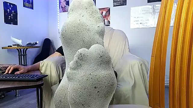 Huntall77 live sex cam