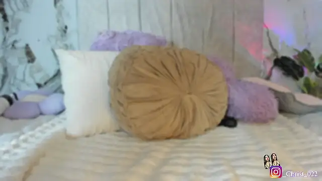 christal_cutee live sex cam