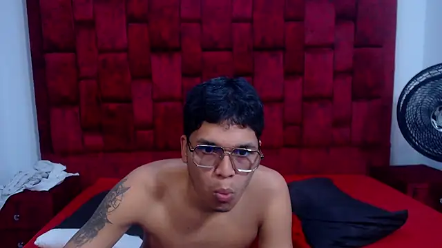 David_Gil19 live sex cam