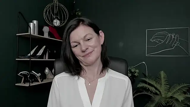 VivianWILD's cam snapshot