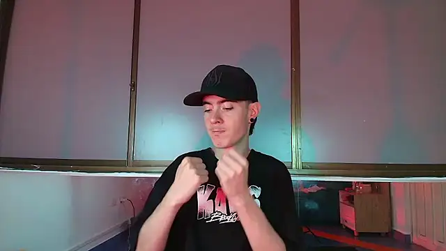 LioyQueen's cam snapshot