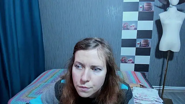 pa1e_pr1ncess's cam snapshot