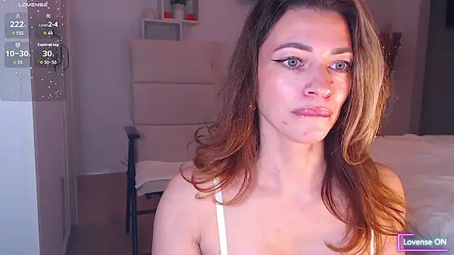 LadyLove_'s cam snapshot