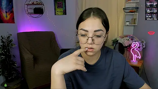 kiki_swan's cam snapshot