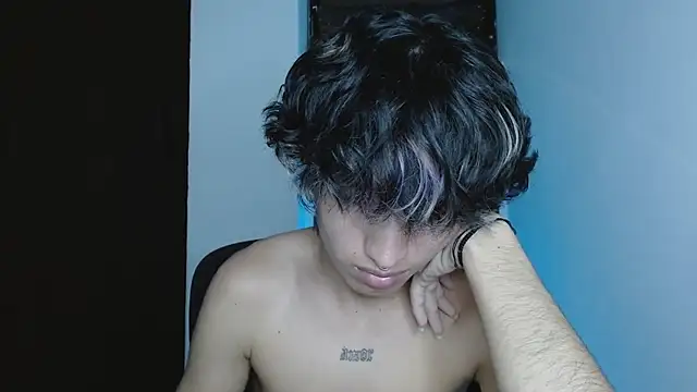 littlextreme live sex cam