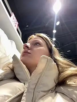 MaryHiggins live sex cam