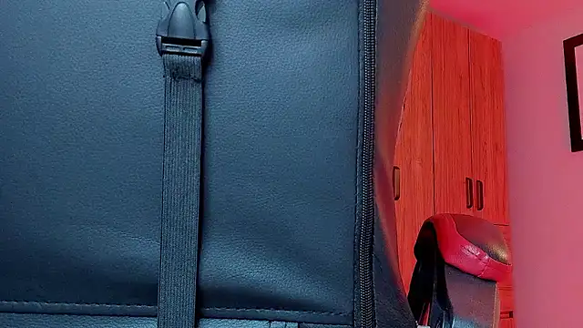 ALPHA_DOMINUS_'s cam snapshot