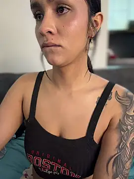 Isabella-Teen's cam snapshot