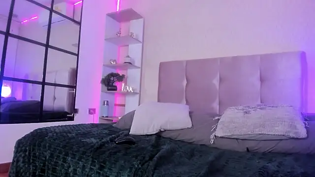 Evagatte's cam snapshot