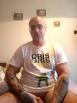 chcem1975's cam snapshot