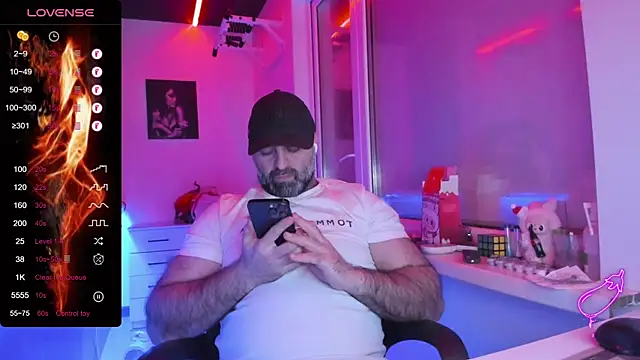 HAIR-MAN's cam snapshot