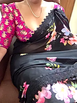 Roja-Telugu777's cam snapshot