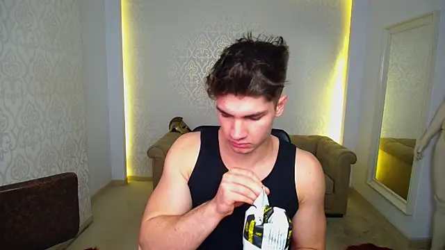 MaxKaiden's cam snapshot