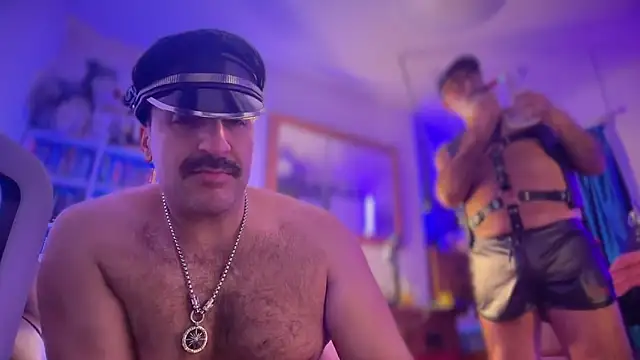 CloudyMuscleBeefy's cam snapshot