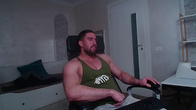 IvanHydee's cam snapshot