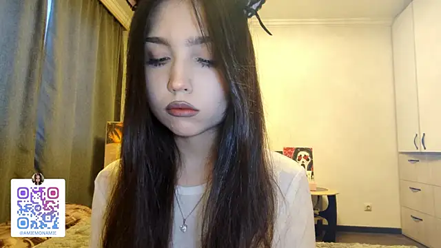 Qwami_Amie's cam snapshot