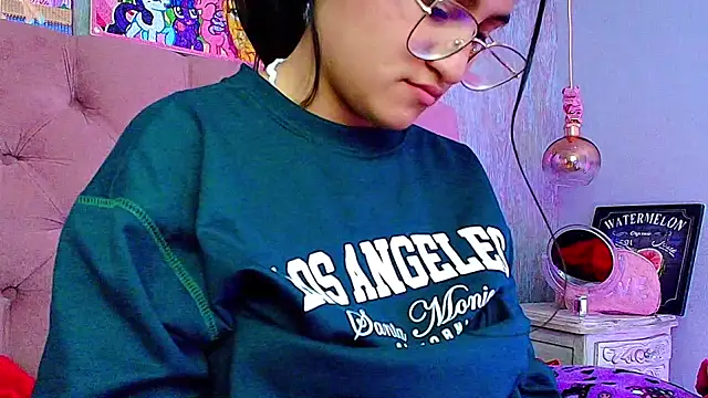 laurenelove's cam snapshot