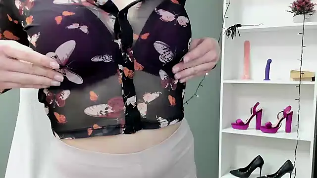 Meagn_Extasy's cam snapshot