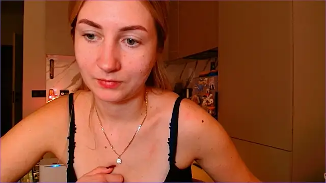 BluueSilk's cam snapshot