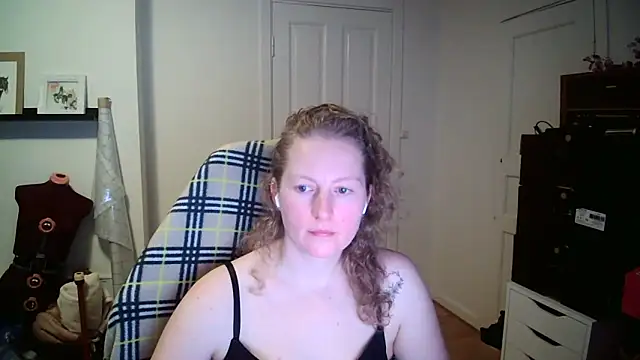 Girlnina-1995 live sex cam