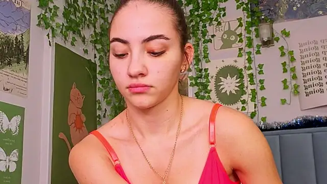 Fit_Brunette_'s cam snapshot