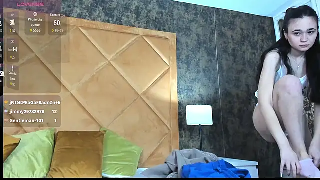 TinyBlair's cam snapshot