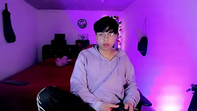 AnggelONfiree's cam snapshot