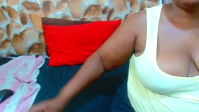 AfricanBigAssxx98's cam snapshot