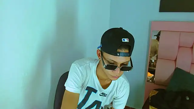 Axel_Marcu's cam snapshot