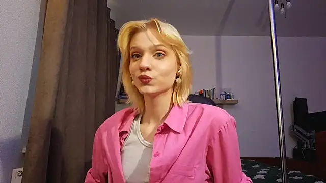 AuraNevera's cam snapshot