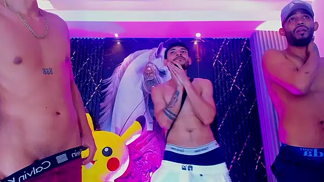 The_Gods_In_Diamonds's cam snapshot