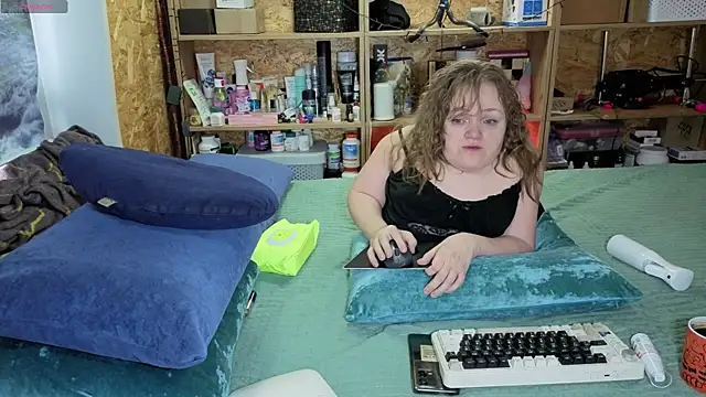 MiniNatalie's cam snapshot