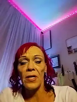 MommyMisfit live sex cam