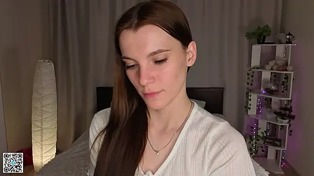 LaveraMeling live sex cam