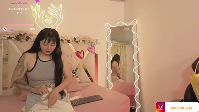 hina_tay's cam snapshot