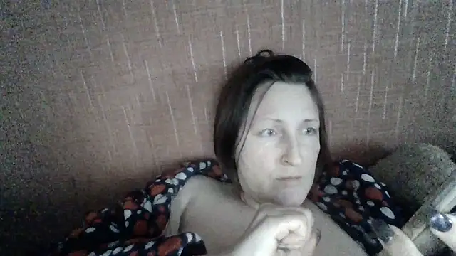 AllaSowinskaya live sex cam