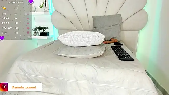 Danielaangelina live sex cam