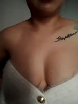 Christine-le1's cam snapshot