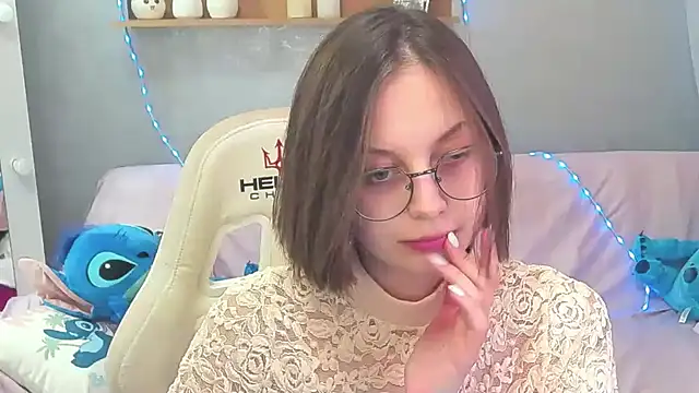 CharlyWines's cam snapshot