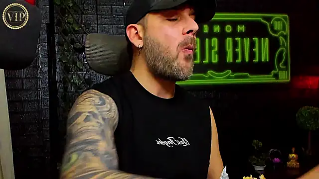 LexHardy live sex cam