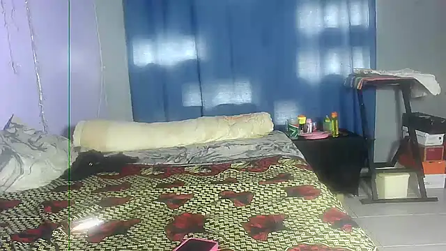 ebonydelights's cam snapshot