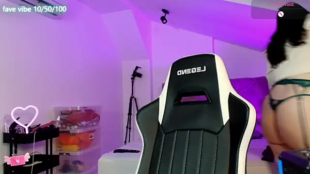 Jessasmith's cam snapshot