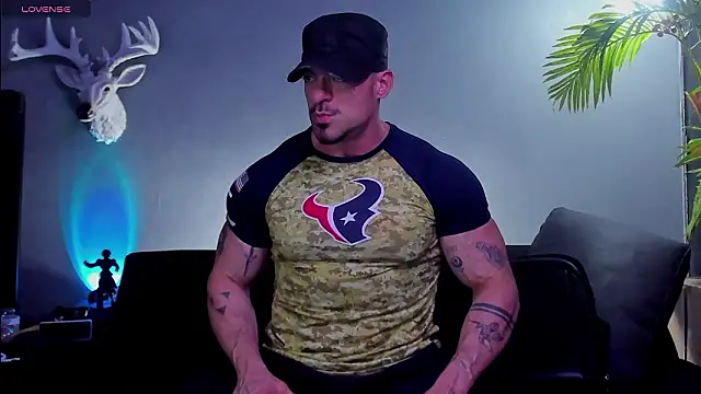 dennis_cox1's cam snapshot