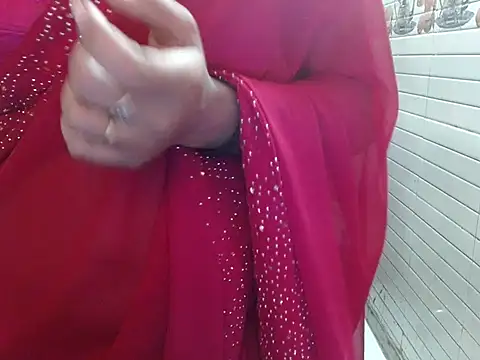 LovingPihu's cam snapshot