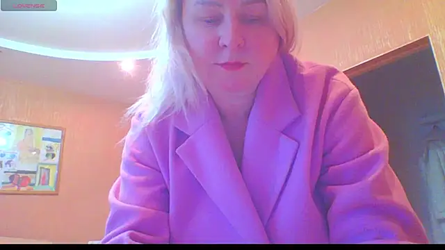 mira_robinsonnn's cam snapshot