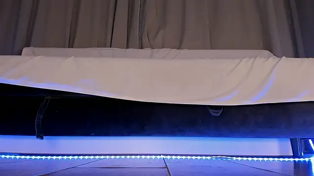 tinki_winkii's cam snapshot