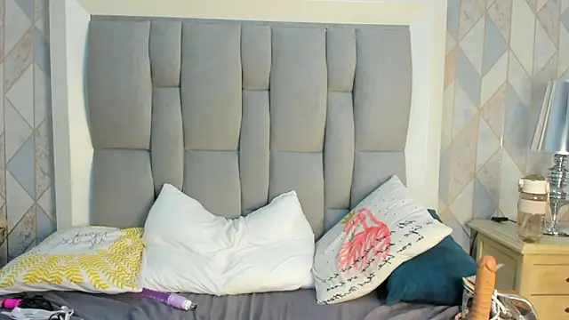 penelope_cox's cam snapshot