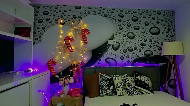 AlmaFancy's cam snapshot