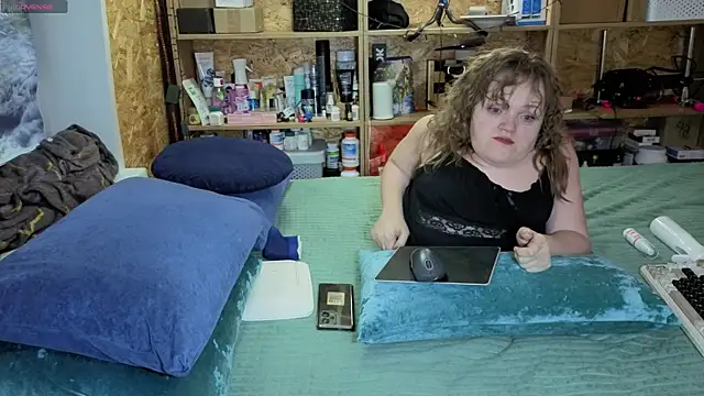 MiniNatalie's cam snapshot