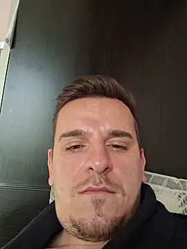 Huge_cock22cm's cam snapshot